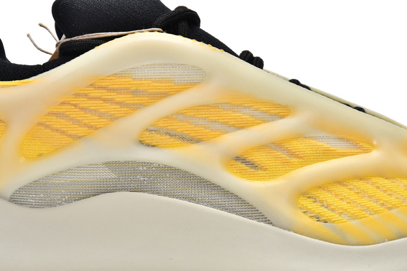 AH Adidas Yeezy 700 V3 Mono Safflower