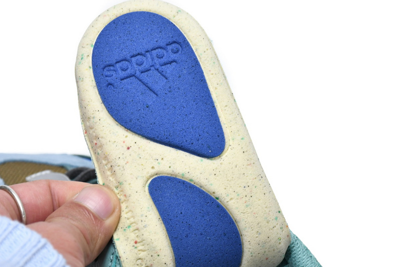 AH Adidas Yeezy Boost 700 LanYu