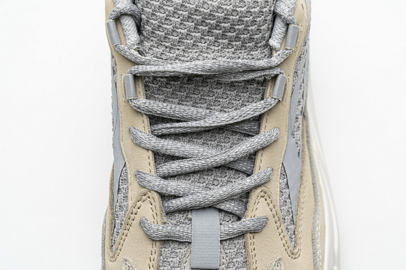 AH Adidas Yeezy Boost 700 V2 “Cream”