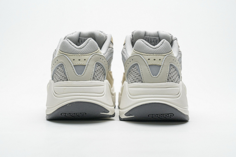 AH Adidas Yeezy Boost 700 V2 “Cream”