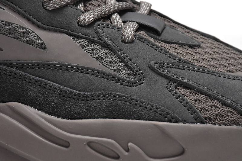 AH Adidas Yeezy Boost 700 V2 Enflame Amber Mauve