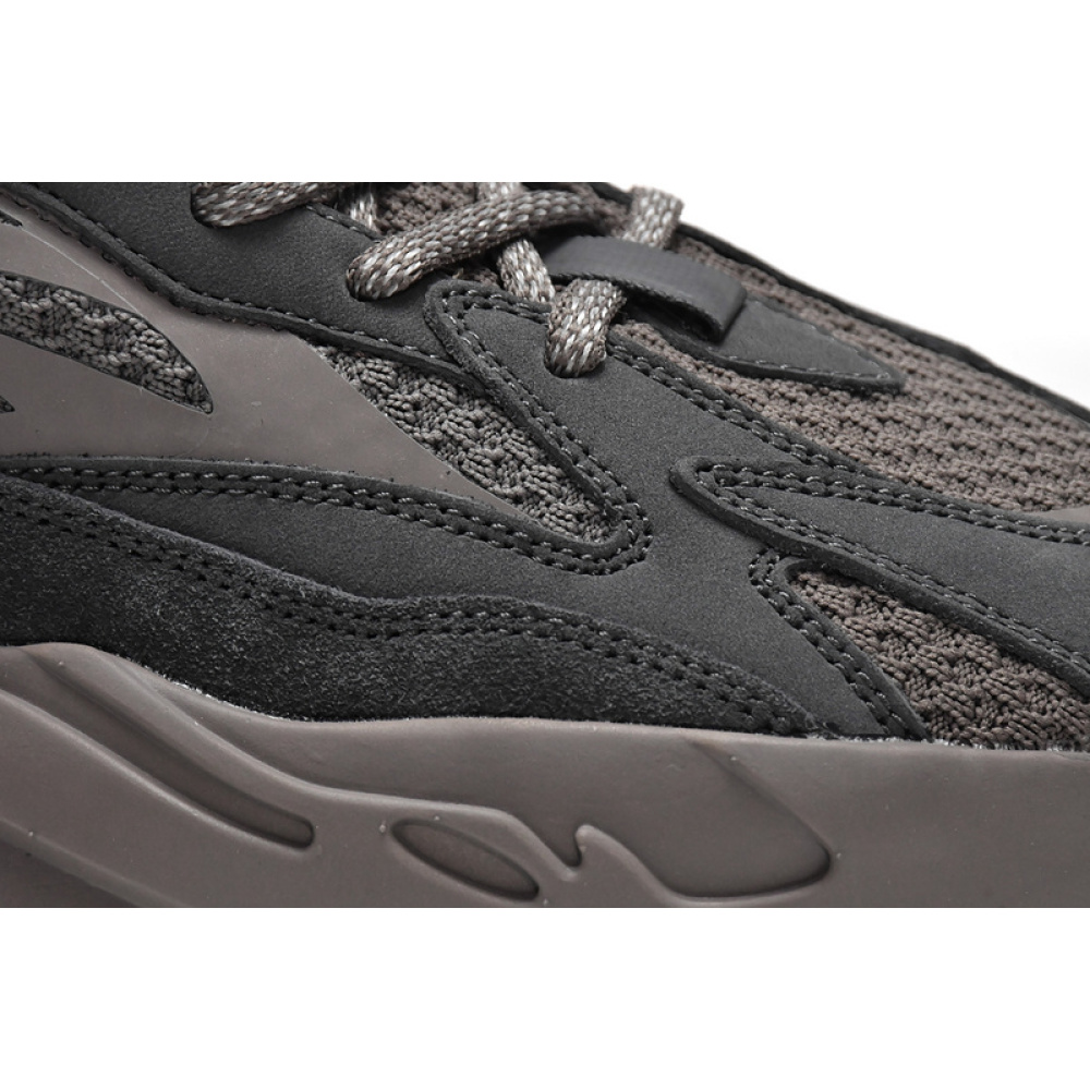 AH Adidas Yeezy Boost 700 V2 Enflame Amber Mauve