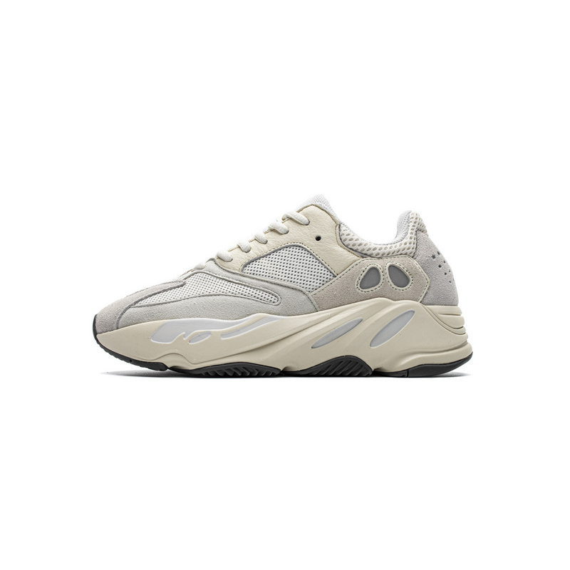 AH Yeezy Boost 700“Analog”