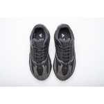 AH Yeezy Boost 700“Utility Black”