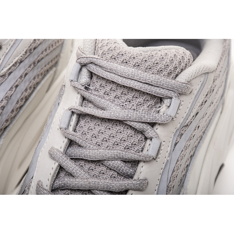 AH Yeezy Boost 700 V2 “Static”