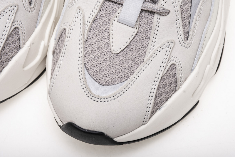 AH Yeezy Boost 700 V2 “Static”