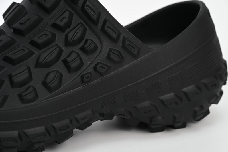 Balenciaga Defender Black