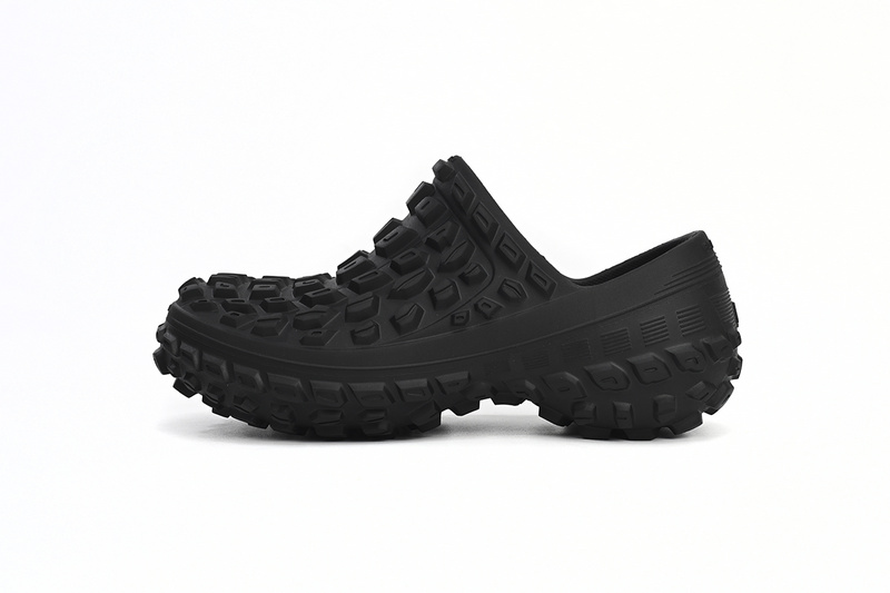 Balenciaga Defender Black