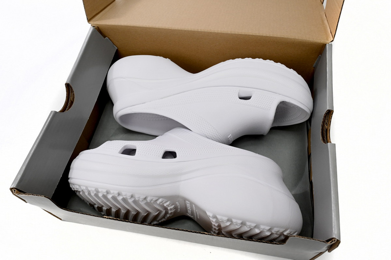 BALENCIAGA Pool Crocs White