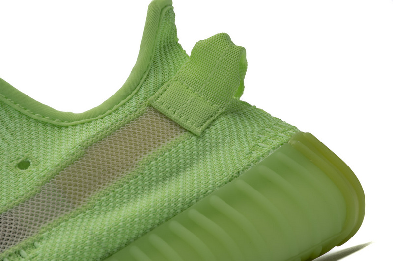 AH Yeezy Boost 350 V2 "Glow In The Dark" 