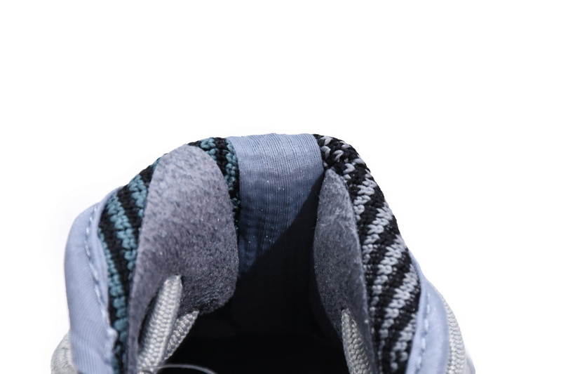 AH Adidas Yeezy Boost 350 V2 “Ash Blue”