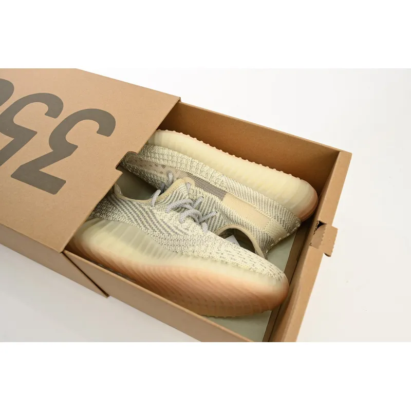 HK Adidas Yeezy Boost 350 V2 Lundmark Reflective