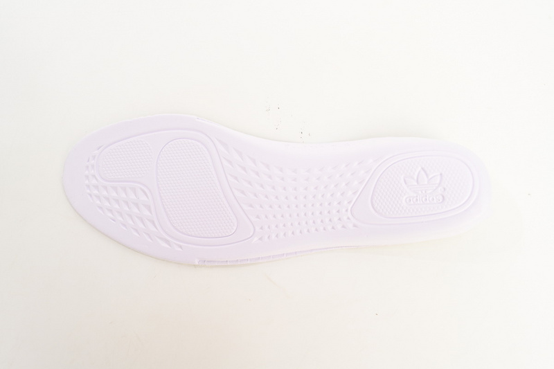 HK Adidas Yeezy Boost 350 V2 Lundmark Reflective