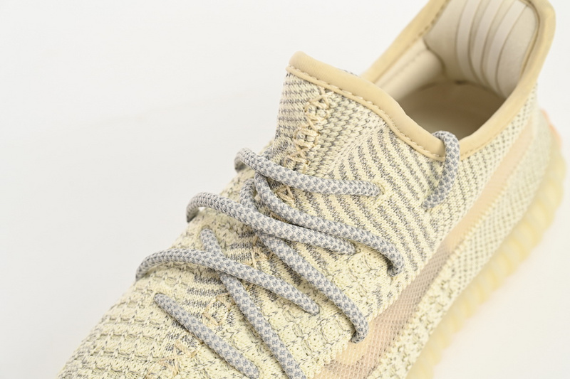 HK Adidas Yeezy Boost 350 V2 Lundmark Reflective