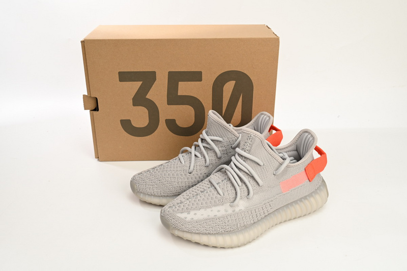 HK Adidas Yeezy Boost 350 V2 “Tail Light”