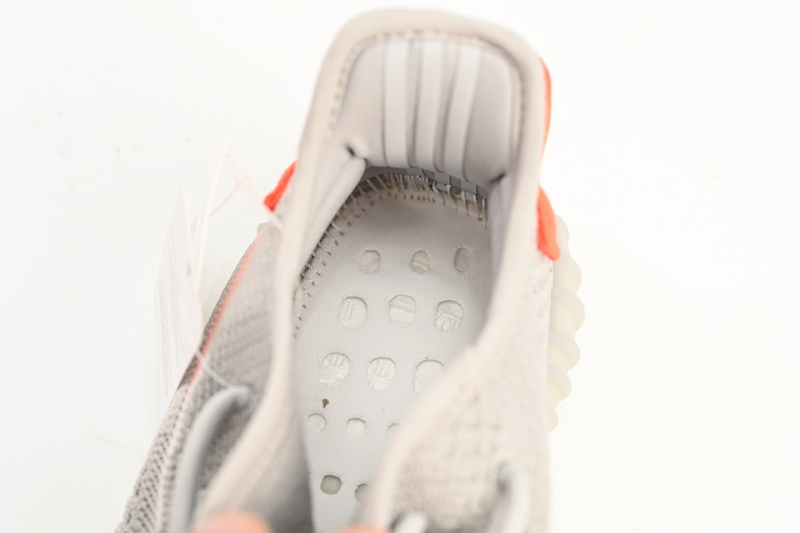 HK Adidas Yeezy Boost 350 V2 “Tail Light”