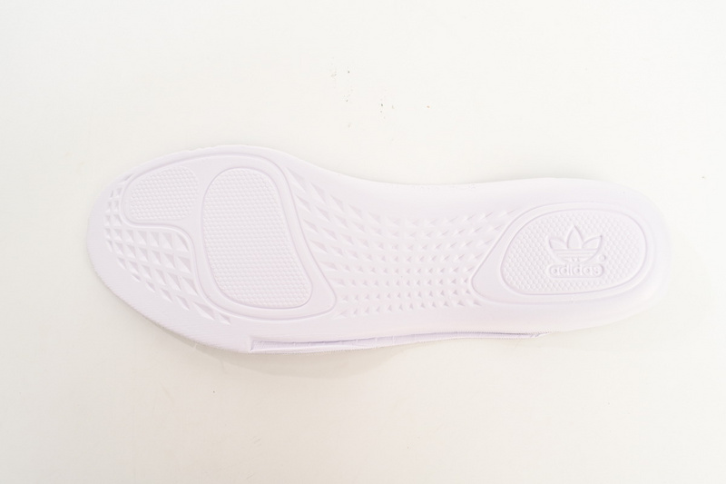 HK Adidas Yeezy Boost 350 V2 “Tail Light”