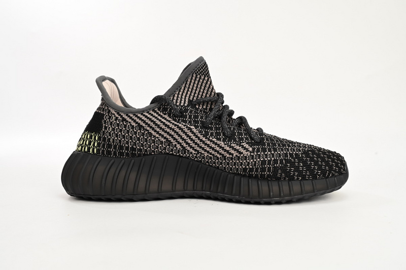HK Adidas Yeezy Boost 350 V2 “Yecheil Reflective