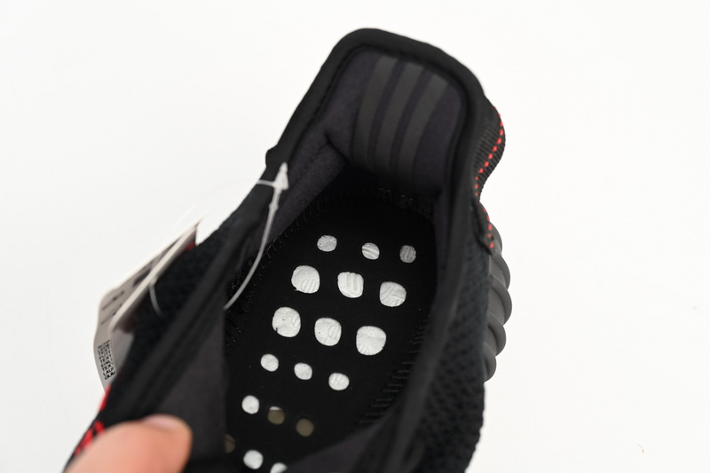 HK Adidas Yeezy Boost 350 V2 Bred