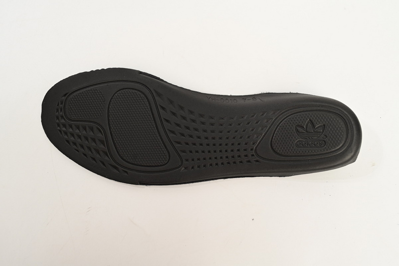 HK Adidas Yeezy Boost 350 V2 Dark Beluga