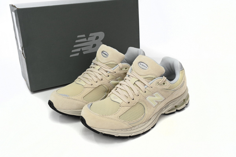 New Balance 2002R Beige