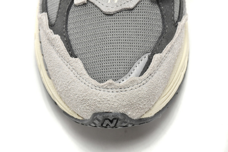 New Balance 2002R Cloud Ash