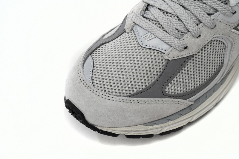 New Balance 2002R Cloud Grey