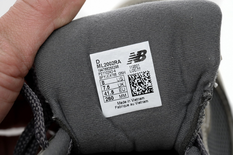 New Balance 2002R Golden Ash