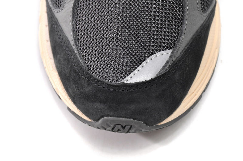 New Balance 2002R Grey Black