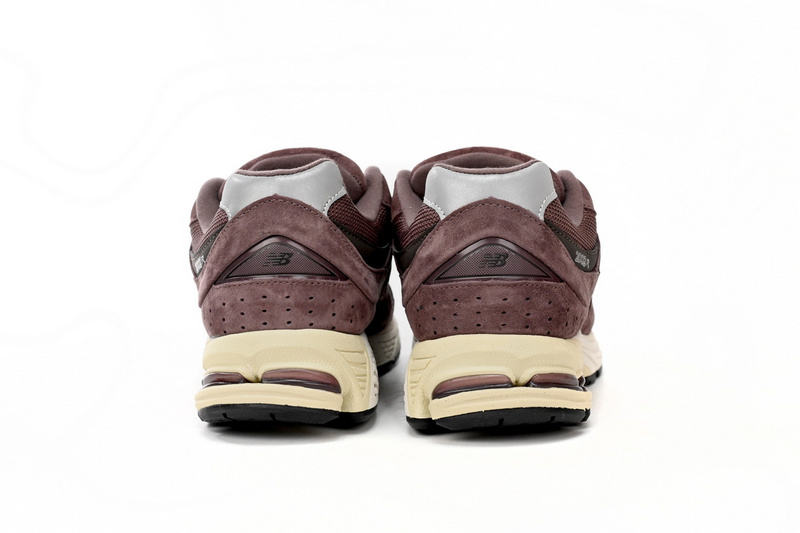 New Balance 2002R Sea Black Brown