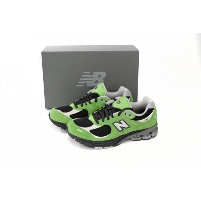 New Balance 2002R Sea Black Green 02