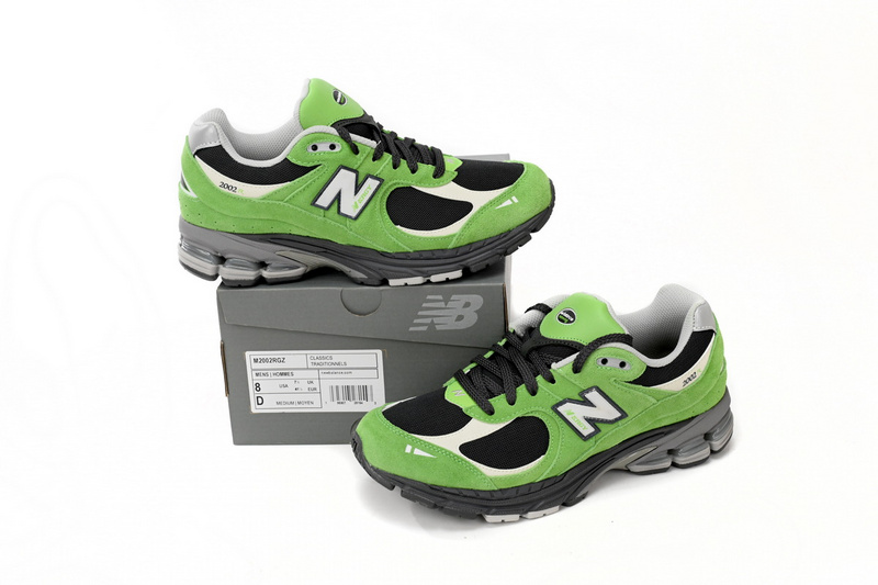 New Balance 2002R Sea Black Green