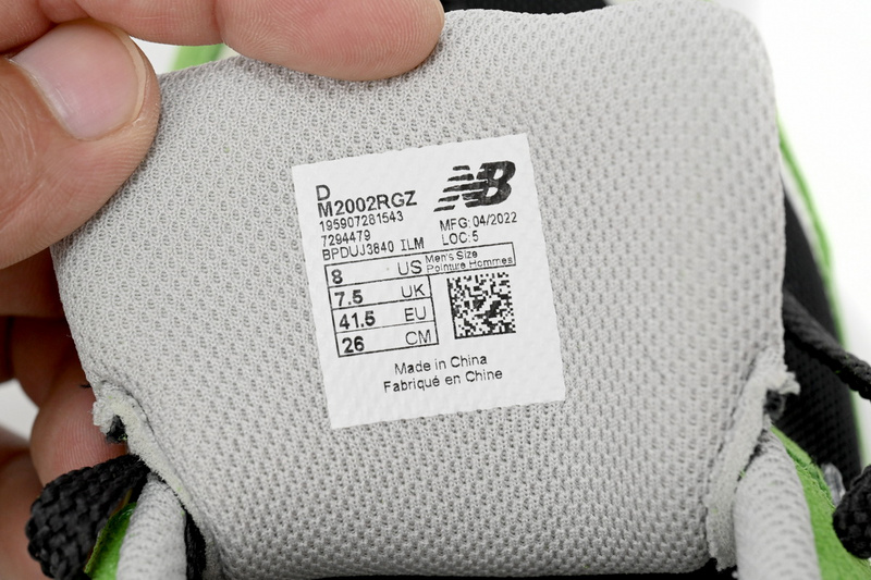 New Balance 2002R Sea Black Green