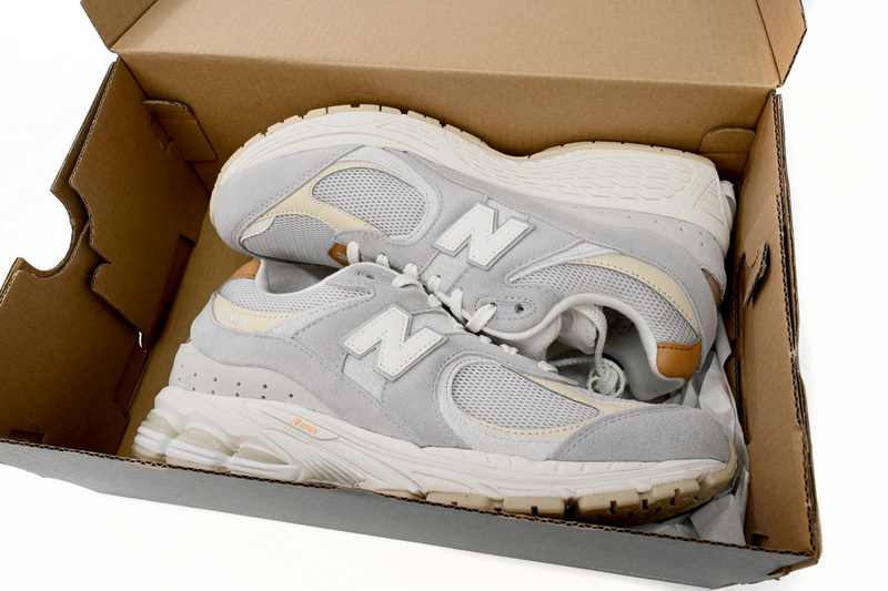 M2002RSB New Balance 2002R White Grey