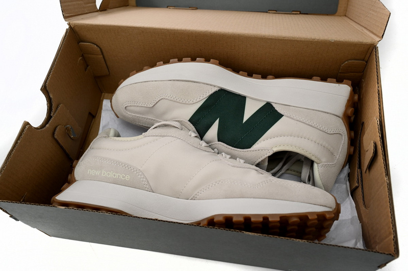 New Balance 327 Beige Green