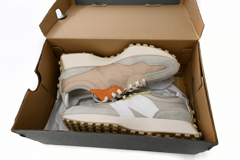 New Balance 327 Cream Coloured