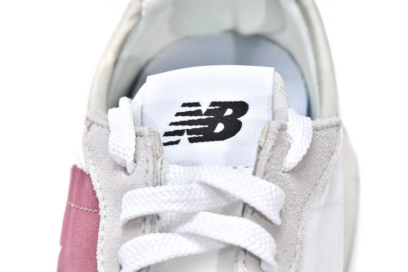 New Balance 327 Rose Pink