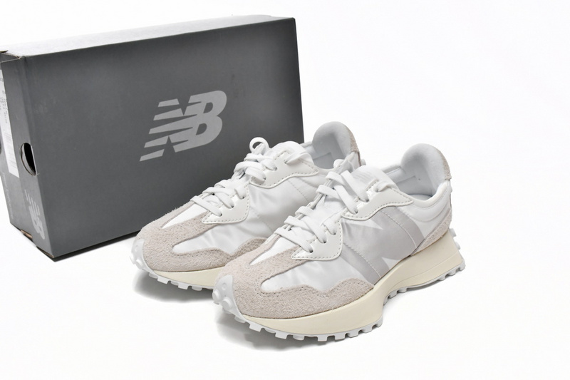 New Balance 327 White Moonbeam