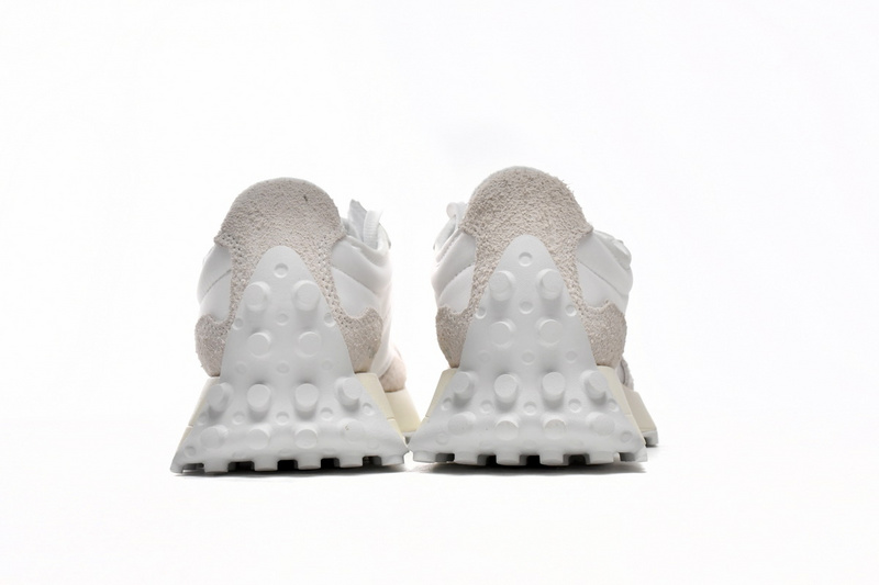 New Balance 327 White Moonbeam
