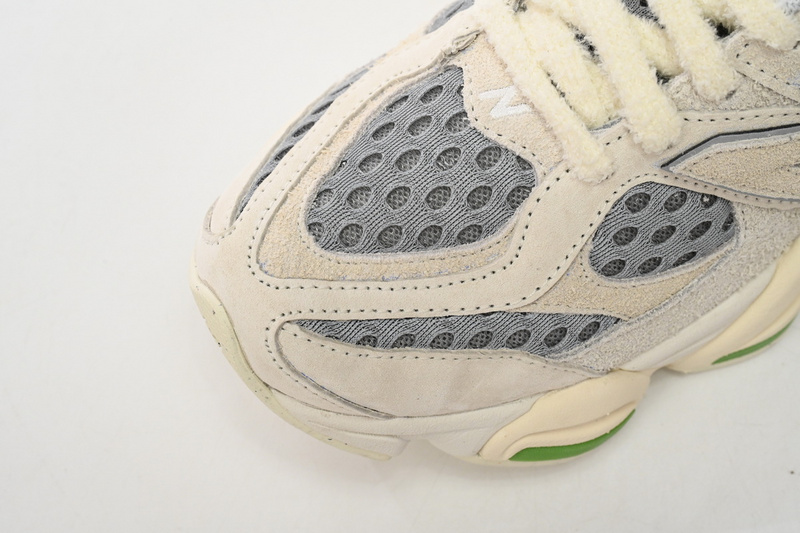 New Balance 9060 Beige Green