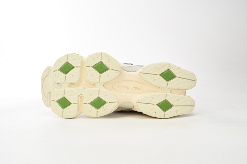 New Balance 9060 Beige Green