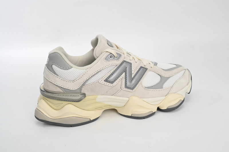 New Balance 9060 Pale