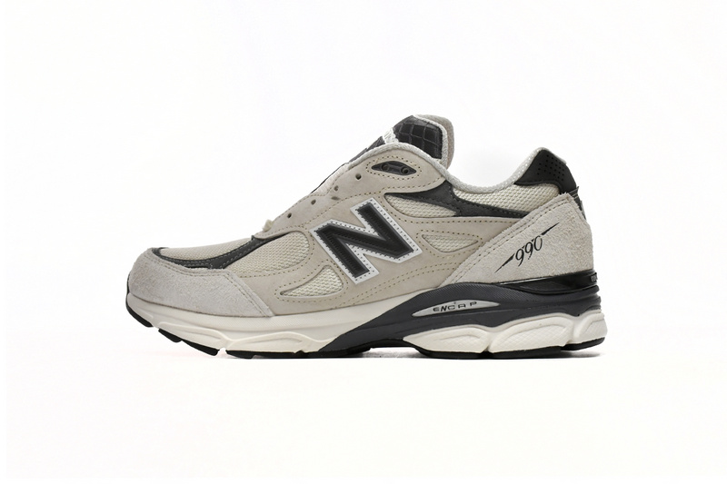 New Balance 990v3 Beige