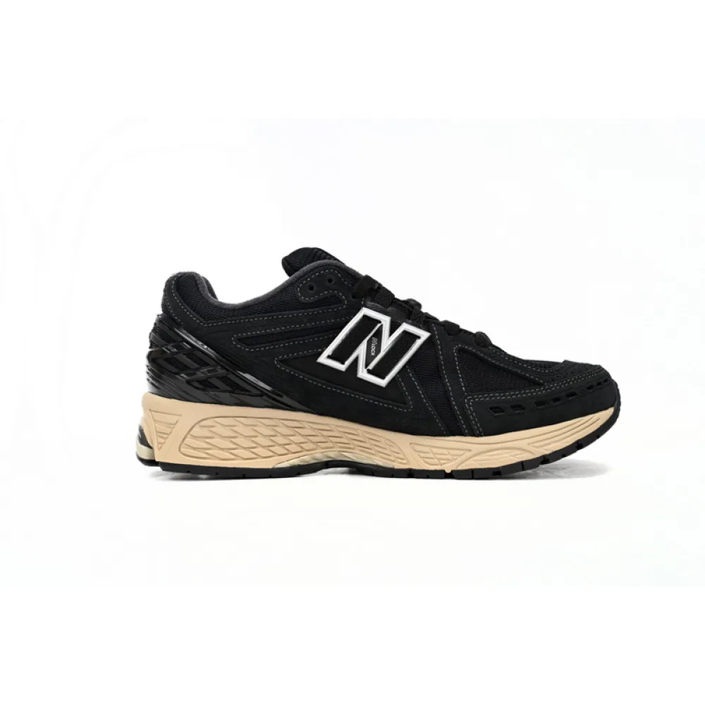 NEW BALANCE Black