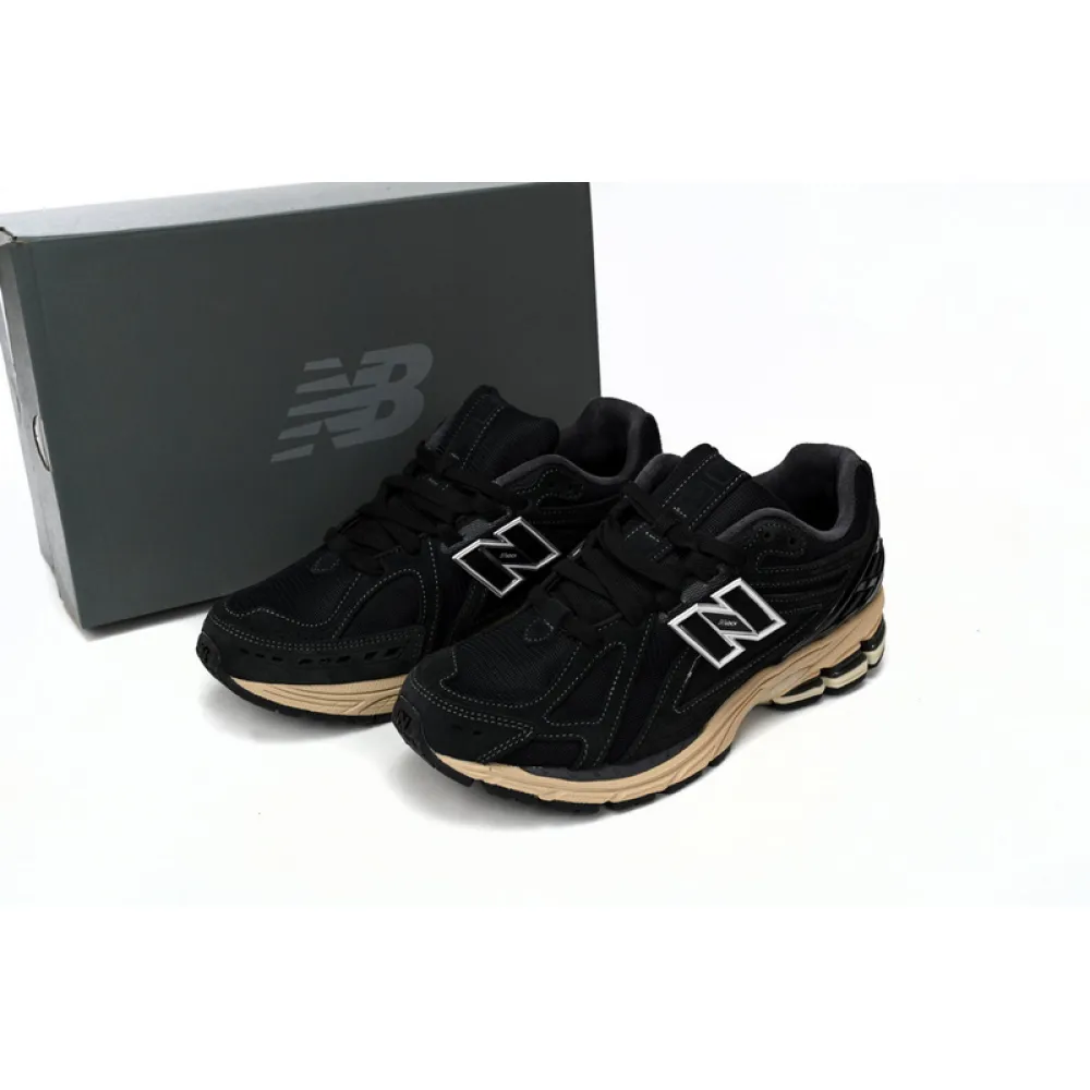 NEW BALANCE Black