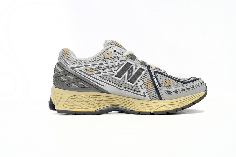 NEW BALANCE Grey silver