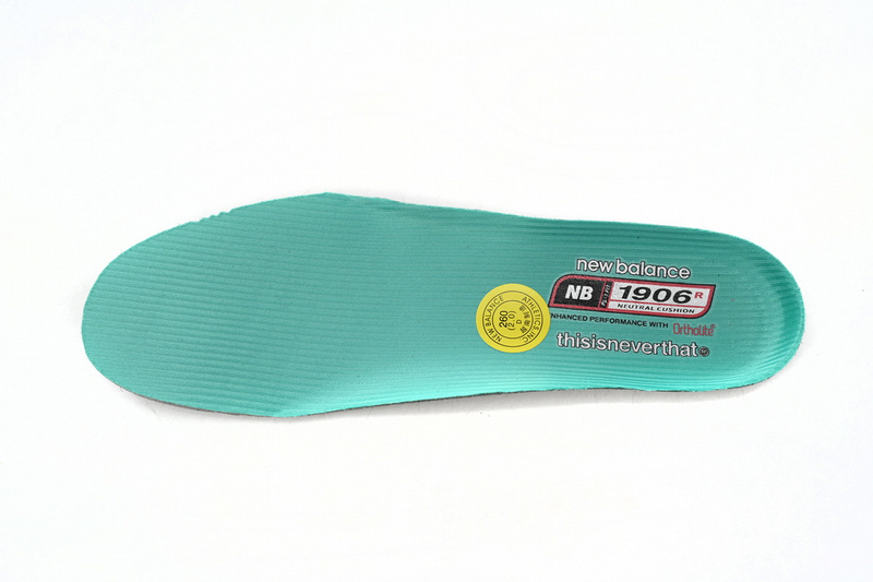 NEW BALANCE Grey silver