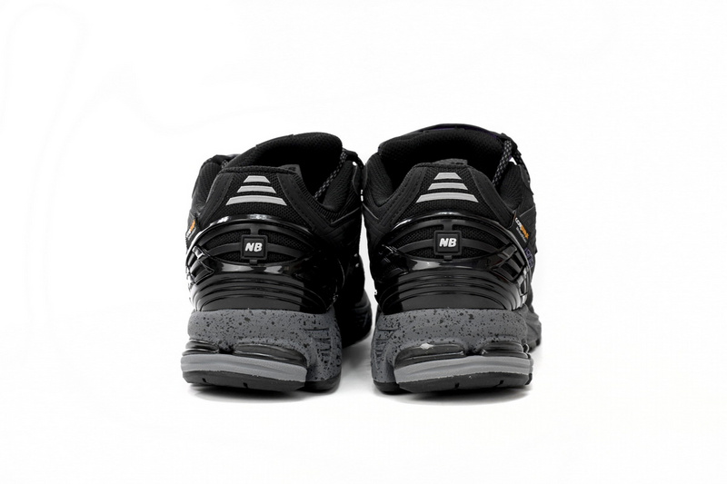 NEW BALANCE White Black Ash