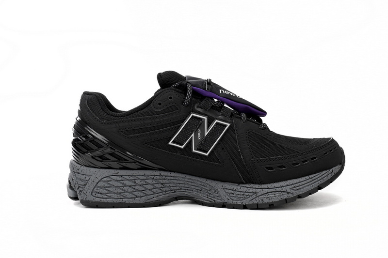 NEW BALANCE White Black Ash