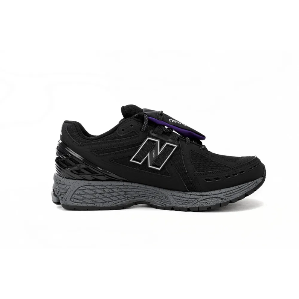 NEW BALANCE White Black Ash